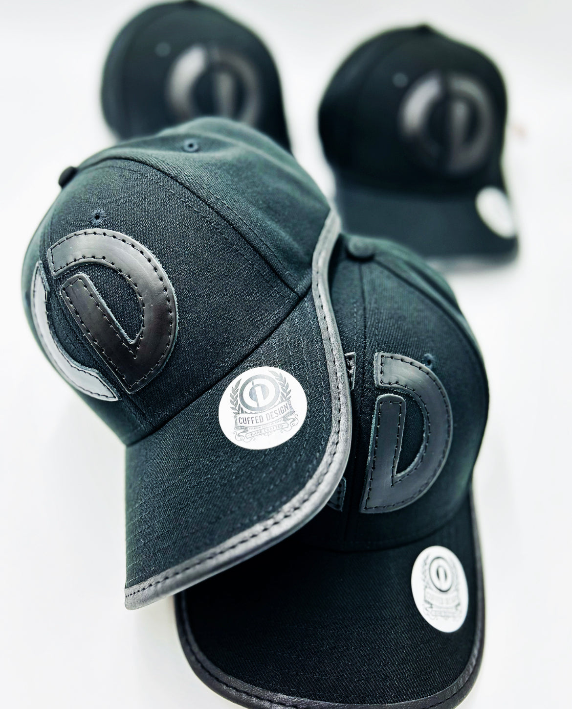 Monochromatic Hat